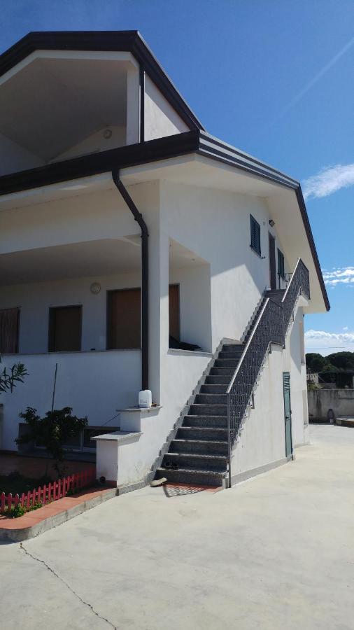 Appartamento Tra Mare E Lago Foce Varano Luaran gambar