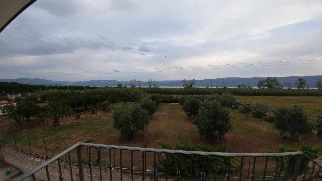 Appartamento Tra Mare E Lago Foce Varano Luaran gambar